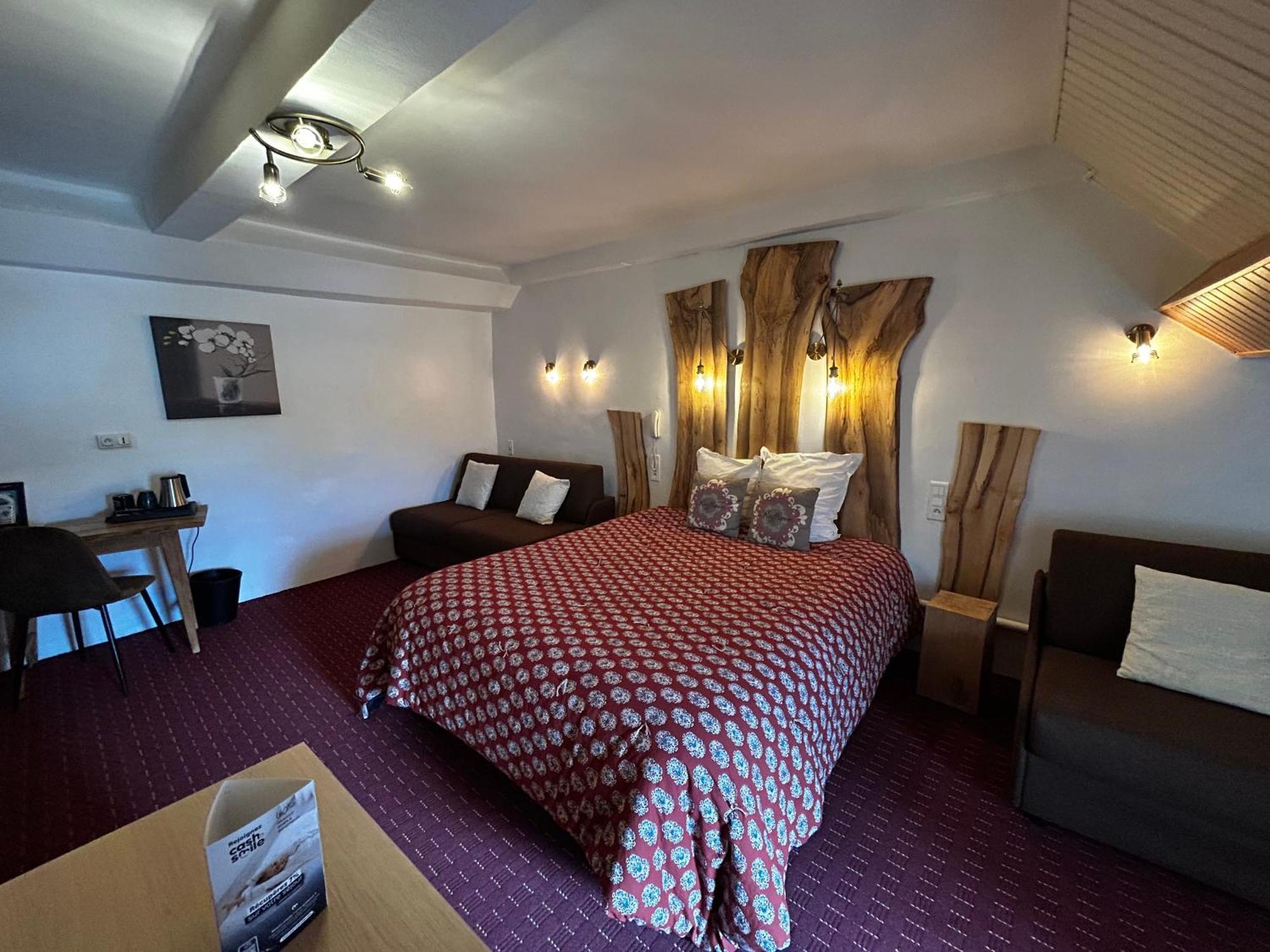 Au Soleil D'Or Hotel Pontaubert Екстериор снимка
