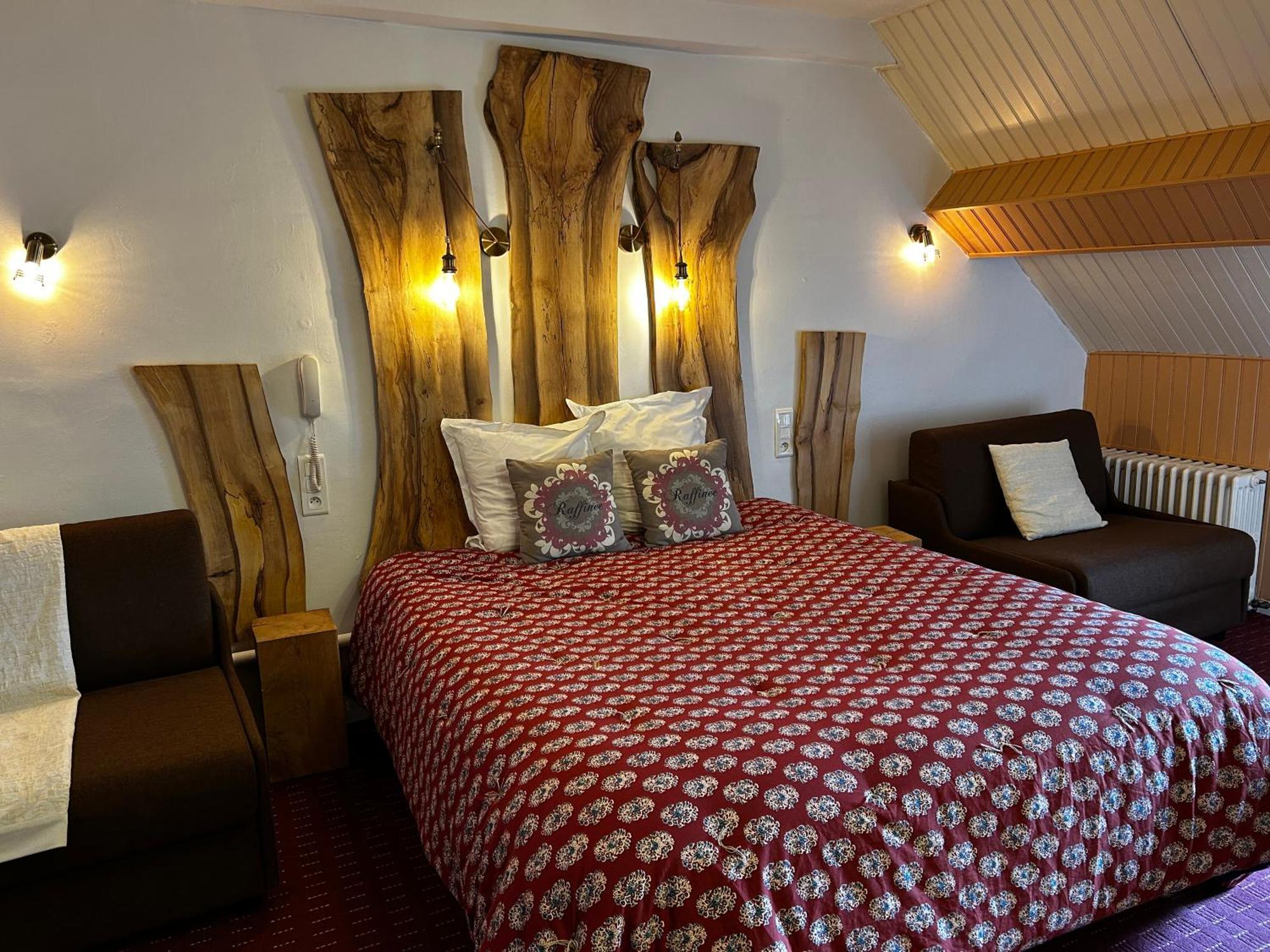 Au Soleil D'Or Hotel Pontaubert Екстериор снимка
