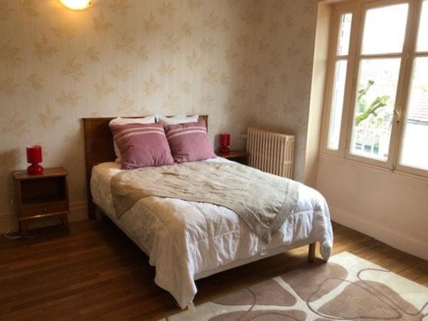 Au Soleil D'Or Hotel Pontaubert Екстериор снимка